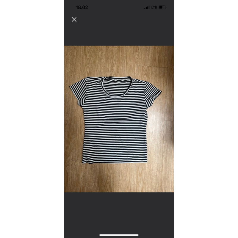 kaos garis garis wanita