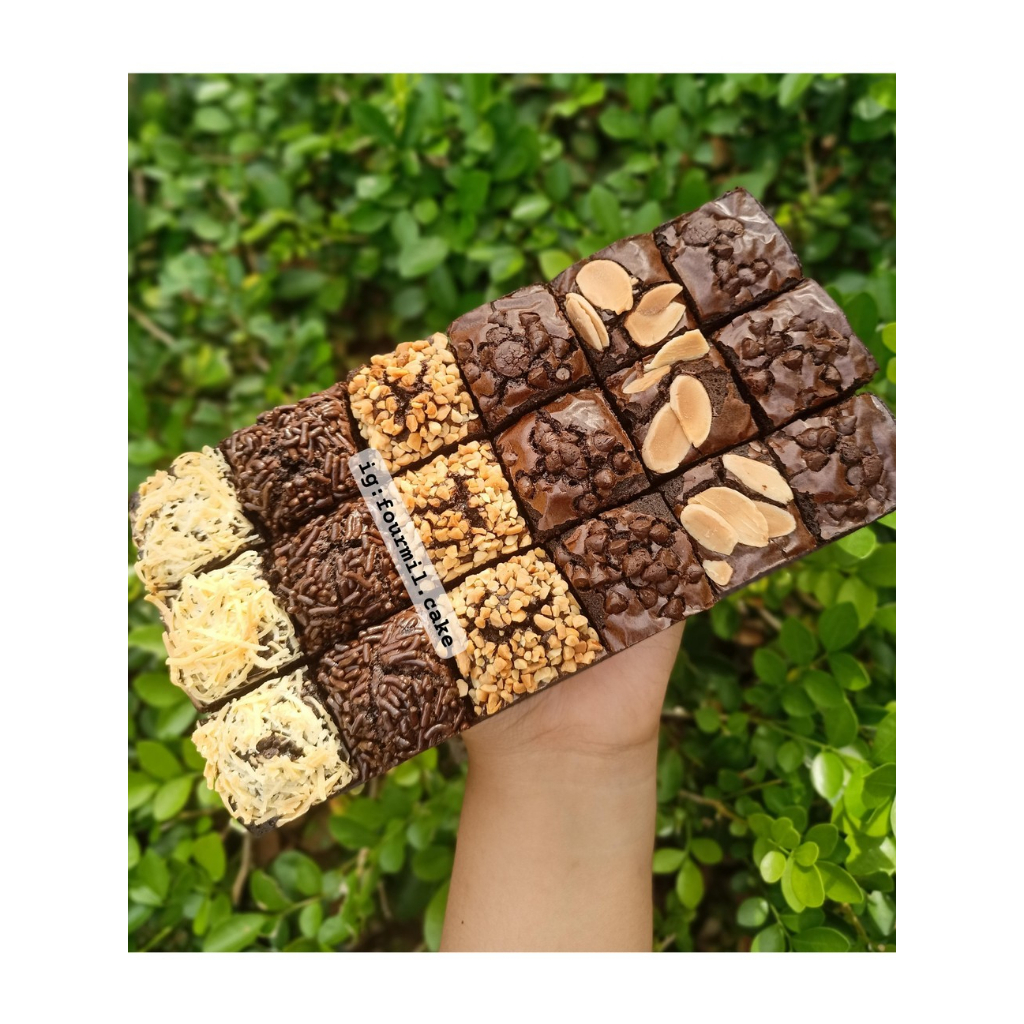 

FUDGY BROWNIES/BROWNIES SEKAT 20X10 (18)