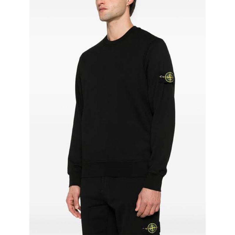 crewneck stone island black