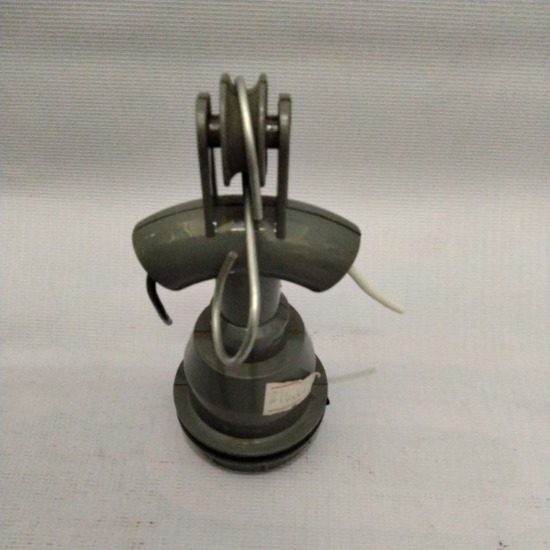 FITTING LAMPU KERAMIK E27 WD | Fitting Gantung WD E27