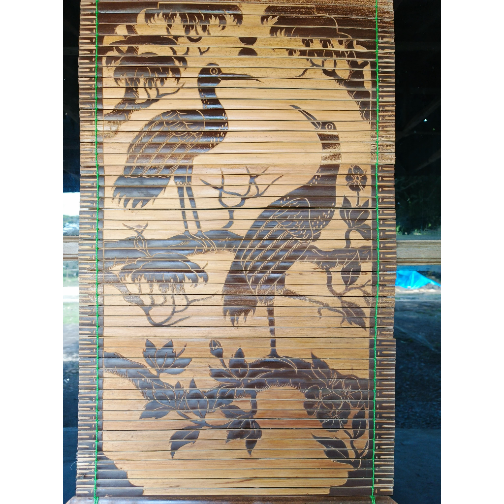 Tirai Ukir Hiasan Rumah Uuran 50 x 84 cm dari bambu Wulung Asli