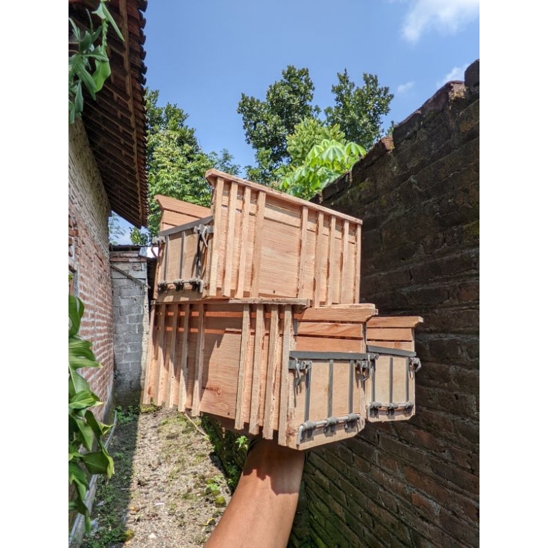 Bak miniatur truk plastik bahan dari triplek