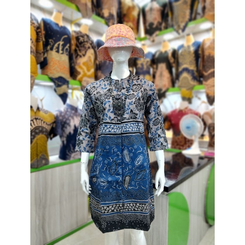 Batik Tunik TERATAI Biru model kancing depan sudah full kancing sampai bawah By Qistina batik