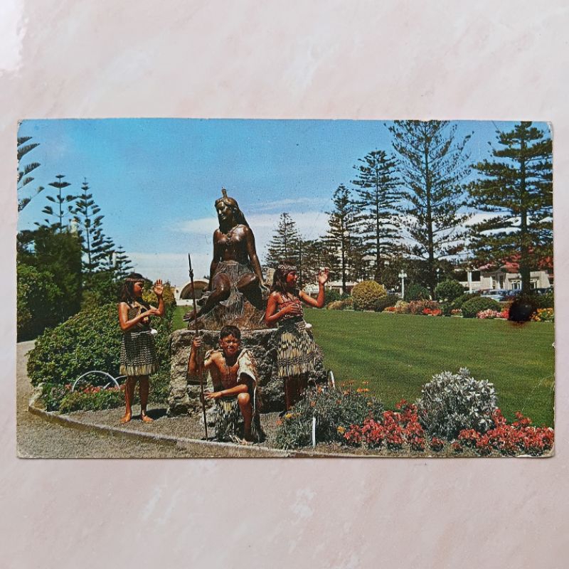 

Kartu Pos New Zealand Jadul Foto Anak-Anak Suku Maori 1969 Terpakai - YN2363