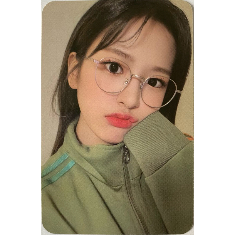 Yujin iz*one oneiric diary specs pc only