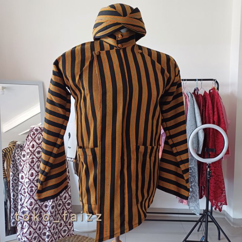 Surjan/Baju adat jawa/Baju adat pria dewasa/Batik Pria/Atasan Pria/Batik Pria/Surjan Dewasa/Blankon 