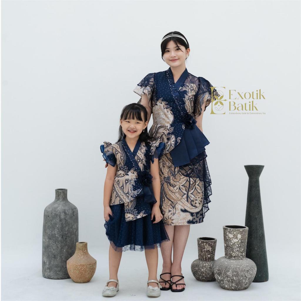 Harmony Navy Batik Dress/Batik Pesta/Batik Kondangan/Batik Wisuda/Batik Wisuda/Batik Family Couple M