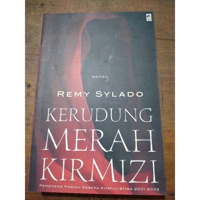 KERUDUNG MERAH KIRMIZI