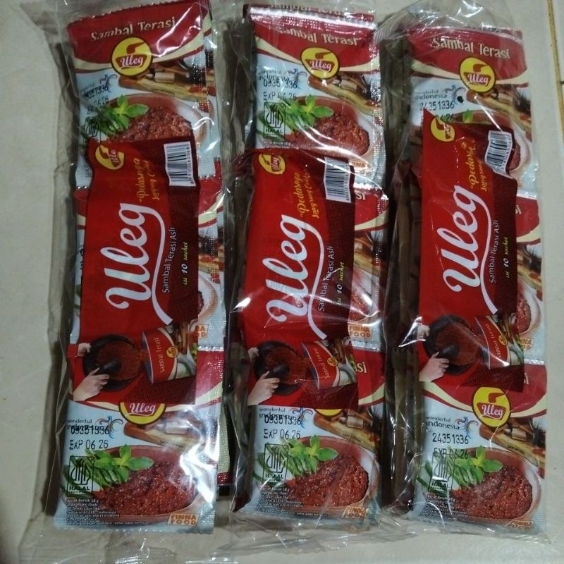 

Finna Sambal Terasi 1 renceng isi 10 sachet