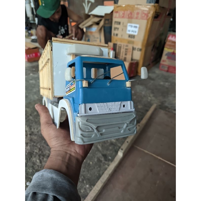 bemper miniatur patriot dan jb5 truk plastik modifikasi