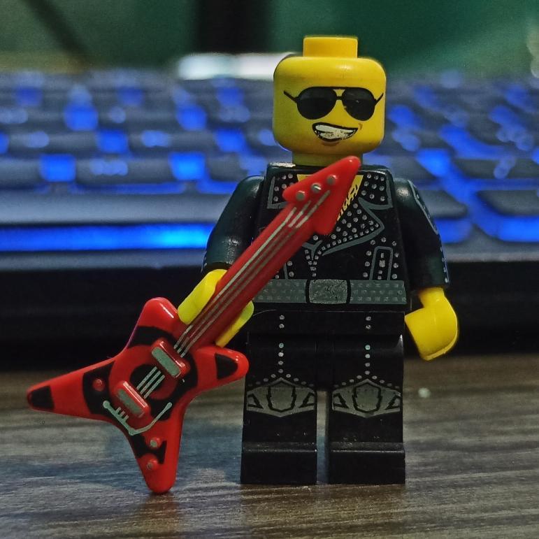 mini figure lego rocker