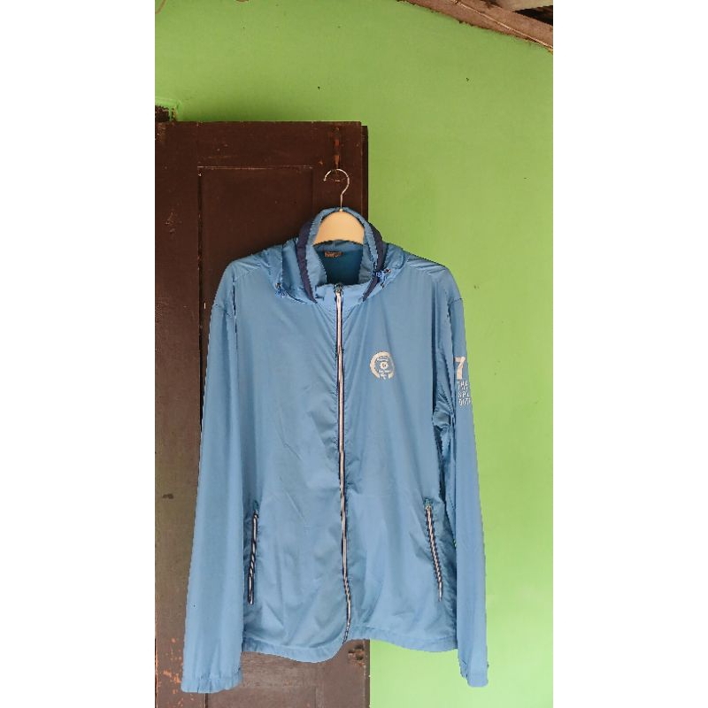 JAKET RUNNING_SECOND BRAN DARI BTR_TRIFTING