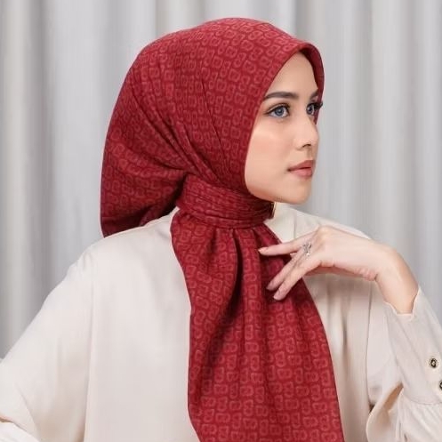 TAPIS DE FLEUR BUTTONSCARVES WINTERBERRY JILBAB MERAH