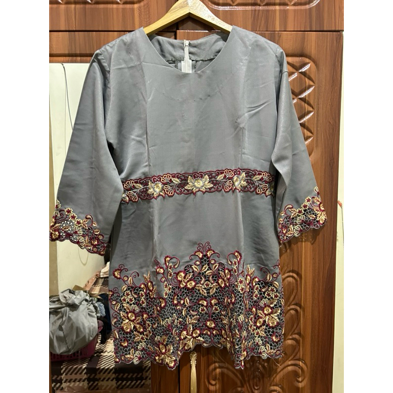 baju kurung melayu brokat