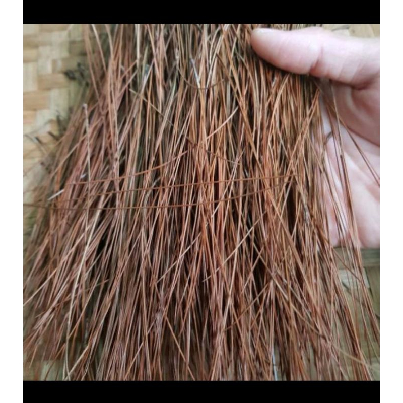 

daun pinus kering 1 kg