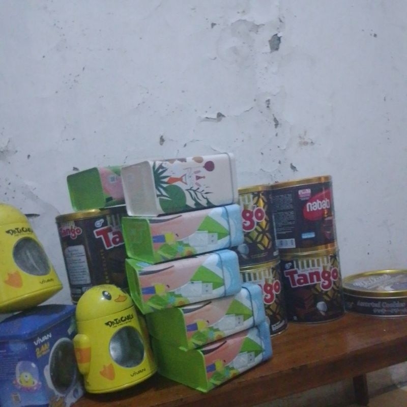 

Kaleng Bekas serba 7rb