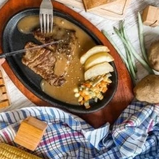 

Beef Grill Tenderloin Mushroom