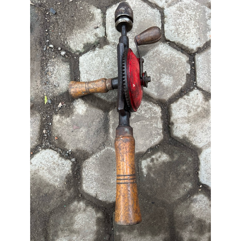 Bor Tangan Manual Jadul, Besar