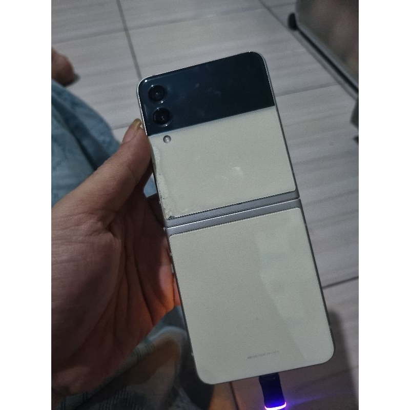 Samsung Z flip 3 5g minus lcd