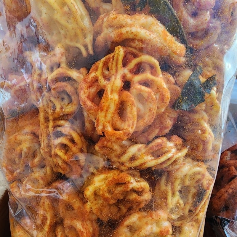 

Kerupuk Seblak Rafael 500 Gram