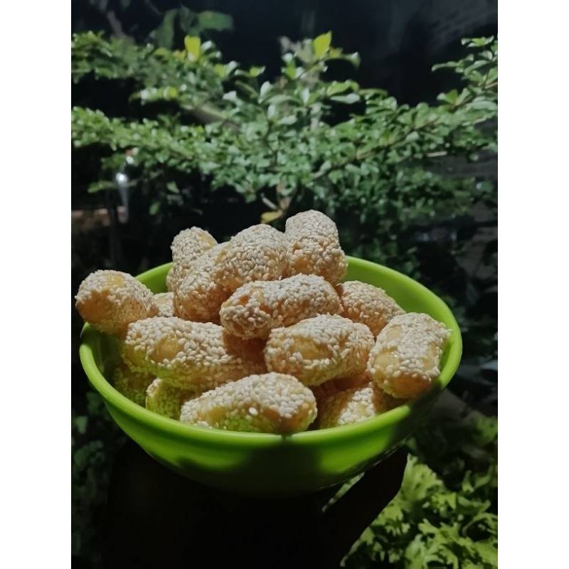 

snack cemilan tradisional manco wijen