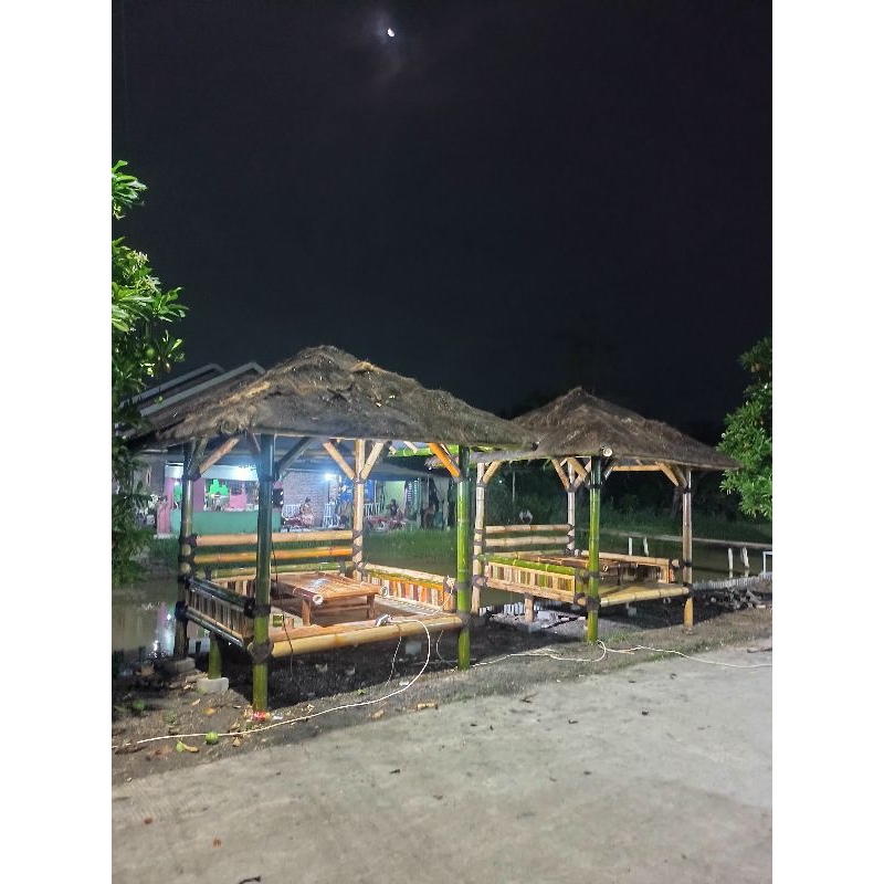 gazebo bambu atap ijuk dan Alang-alang