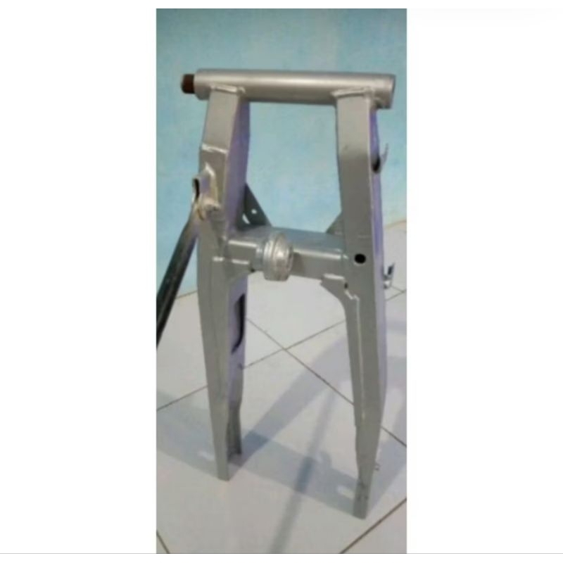 Arem sasis motor Yamaha Vixion OLD 3C1 barang original copotan