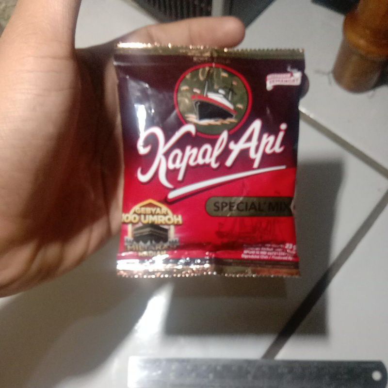 

kopi sachet kapal api spesial mix
