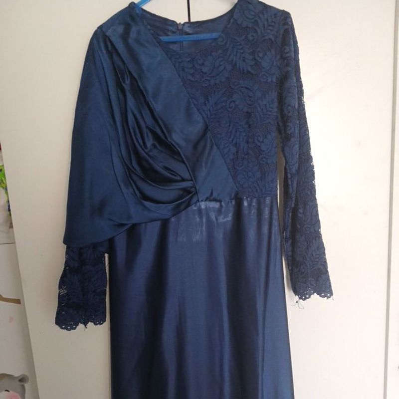 Preloved Gaun/Dress biru Navy
