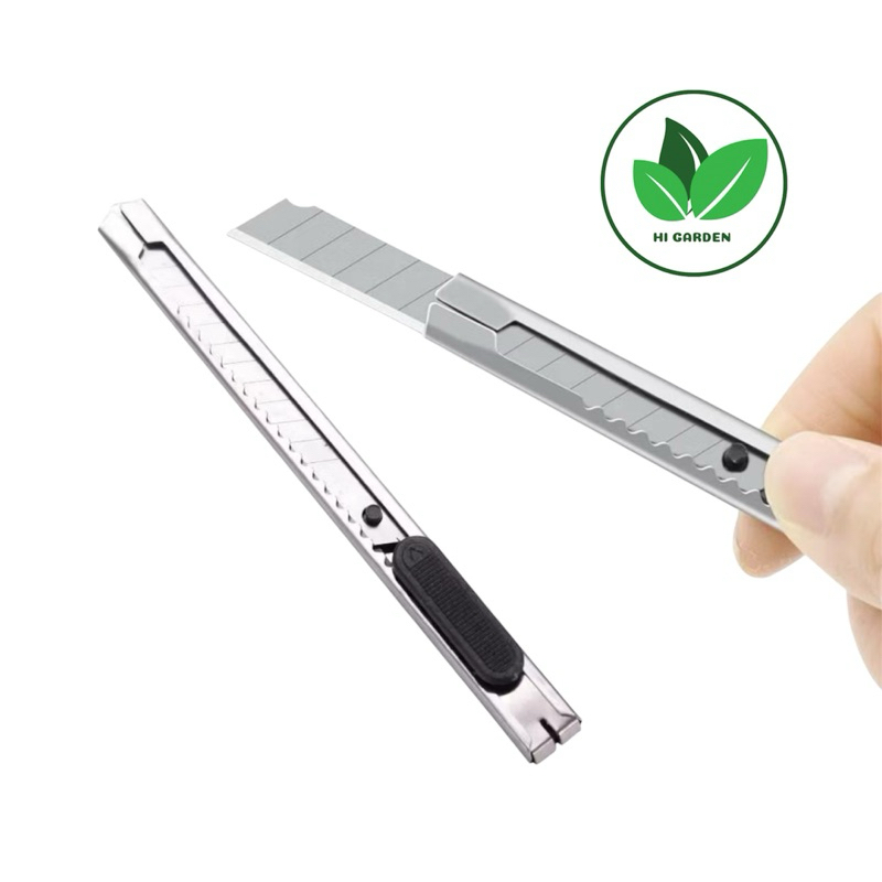 

Cutter Mini Stainless Steel – Pisau Pemotong Serbaguna Ukuran Kecil