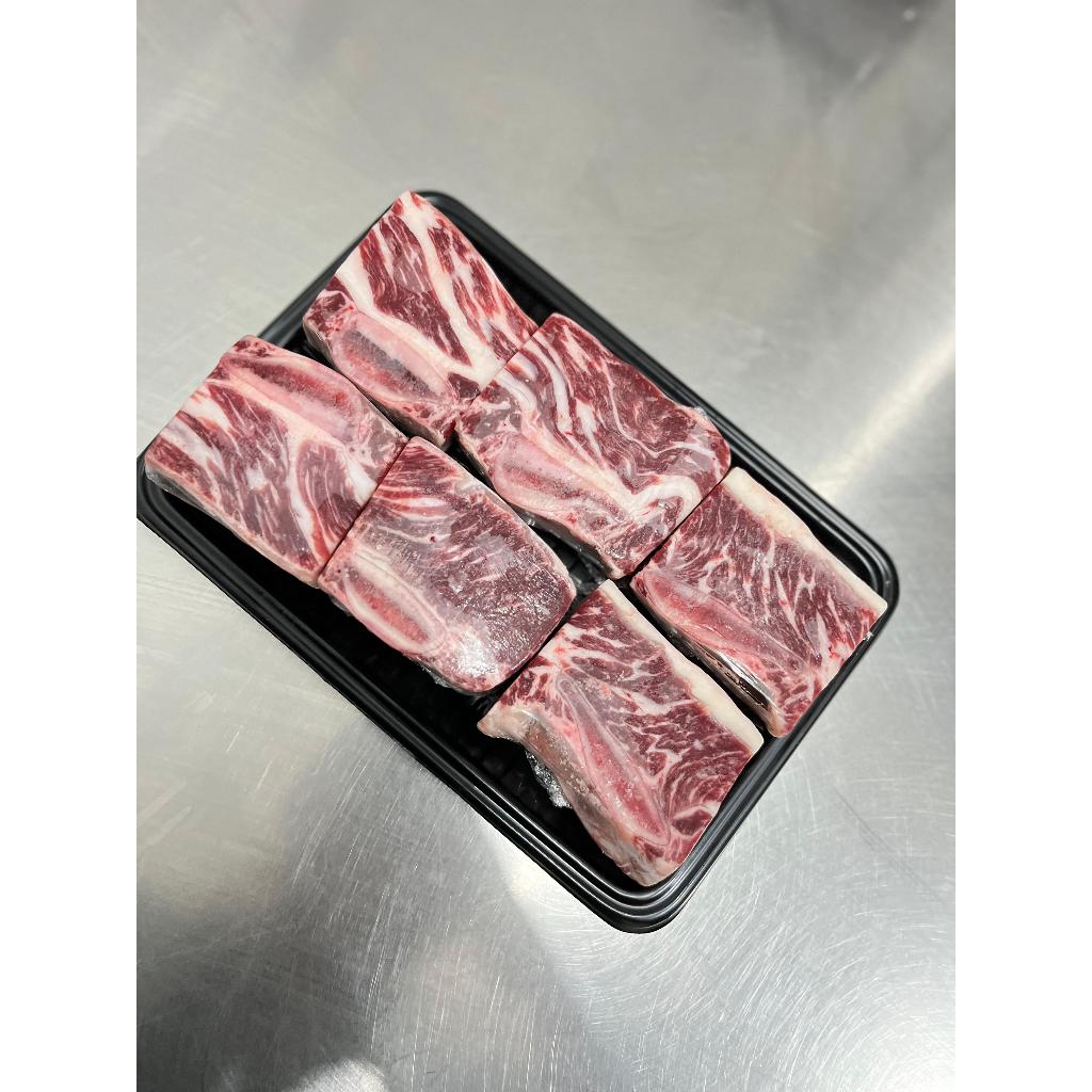 

AUS Shortribs Bone-in (Galbi) Wagyu Mb3+ - Iga Sapi Wagyu Australia Mb3+ - Cocok untuk Grill / BBQ