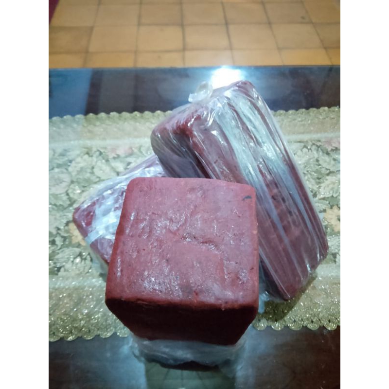 

terasi udang asli ambunten warna merah kemasan 1kg, 1/2 kg, 1/4 kg,