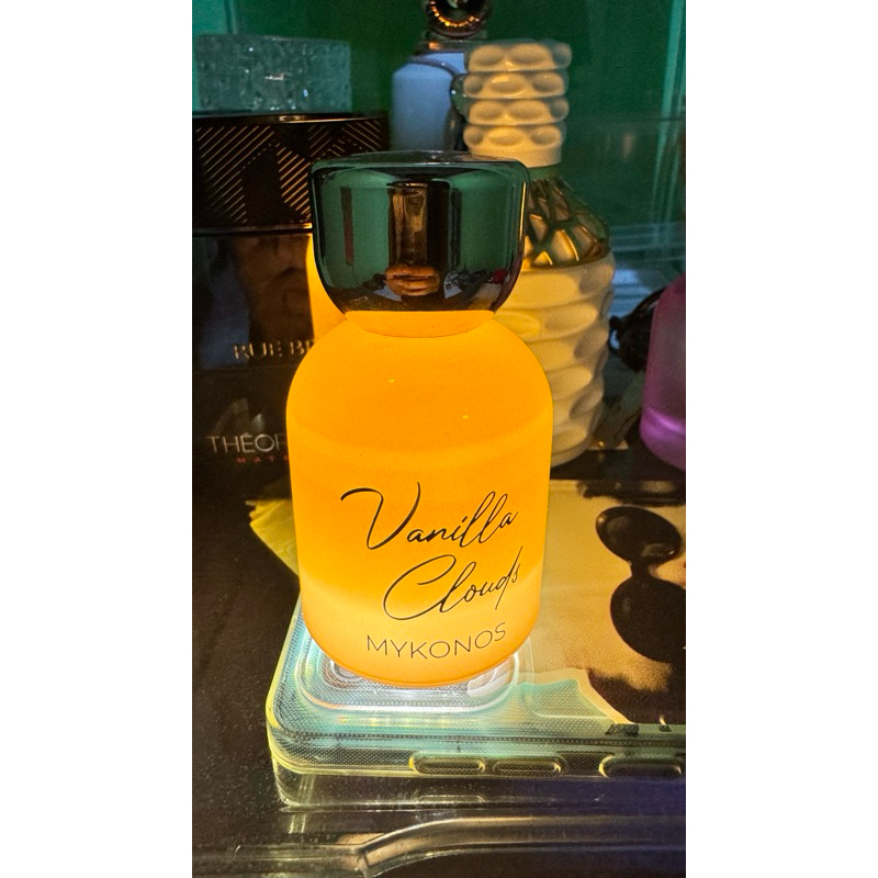 preloved mykonos vanila clouds