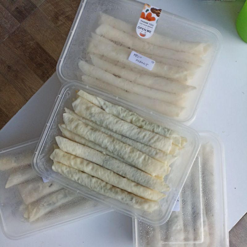 

roll crispy (frozen)*KHUSUS JATIM " selain jatim resiko rusak