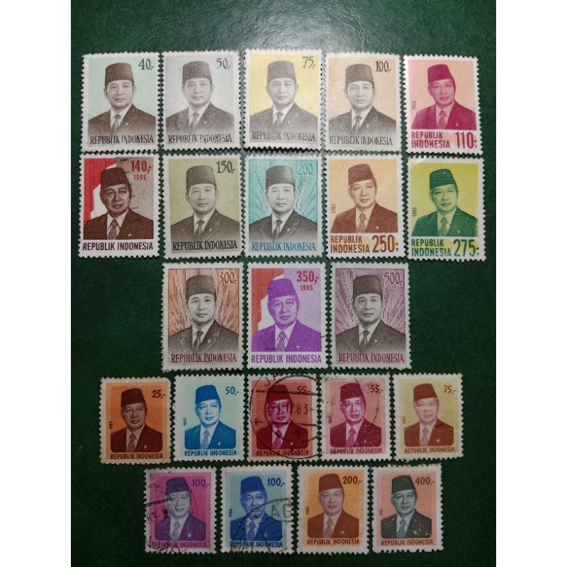 

Prangko Indonesia 22 Pcs Presiden Soeharto campur USED