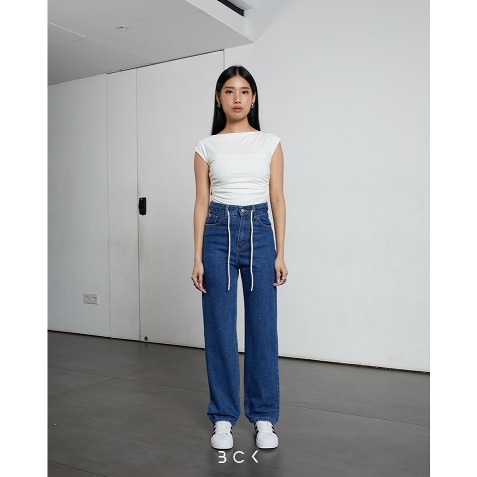 BCK - Celana Highwaist Loose Jeans  Angelica