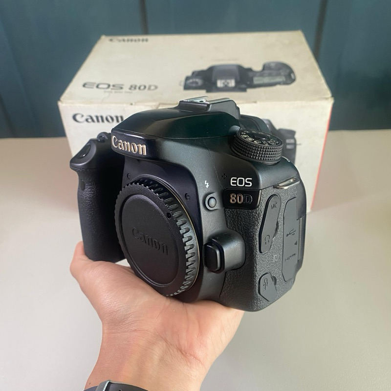 Canon EOS 80D Body Only Fullbox