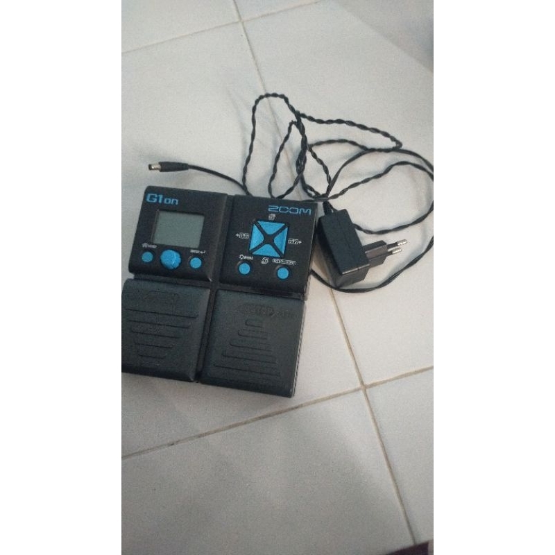 Efek Gitar Zoom G1on