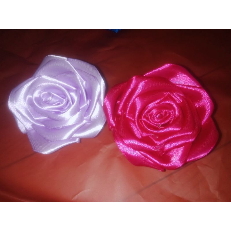 

paket Bunga satin 4cm diameter 8cm (tanpa tangkai)