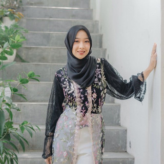 Delova Wardrobe - KEBAYA ALLEYA Kutubaru Modern Casual Atasan Baju Pakaian Dress Wanita Brukat Tali Tulle Lace Premium Tile Brokat Prada Viral Lebaran Raya Kondangan Wisuda Kekinian Simple Elegan Chinese
