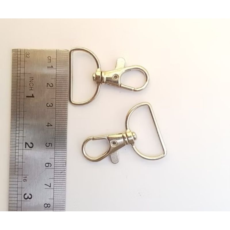 

kait besi/ kail cantolan tali ID card/ kunci