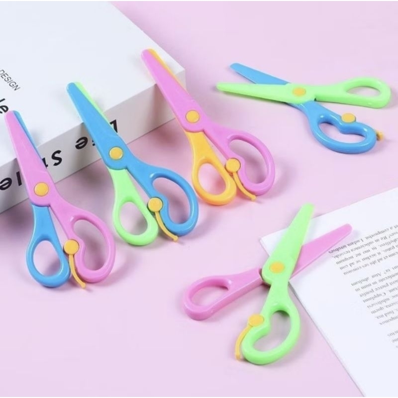 

gunting plastik / gunting kertas / gunting anak safety gunting 2 warna