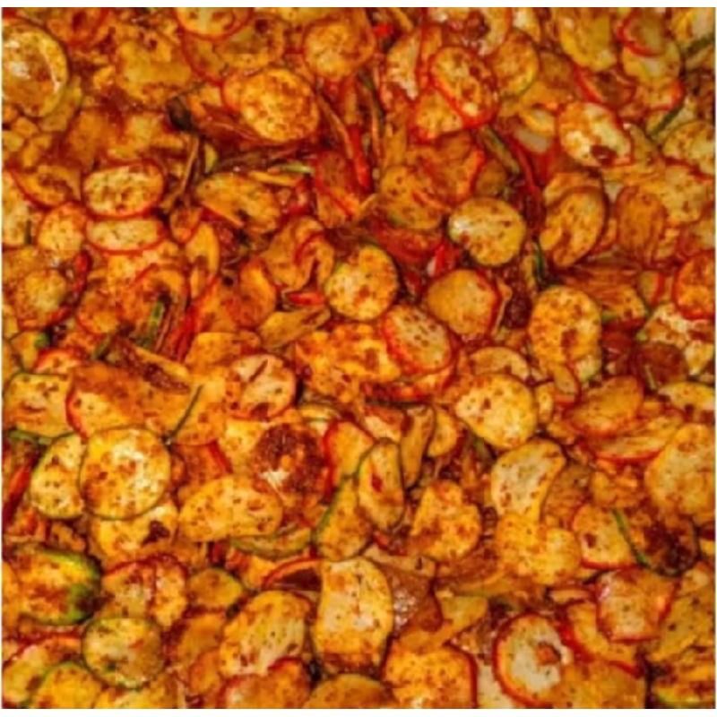 

kerupuk seblak 1kg pedas, kerupuk bawang, daun jeruk.kerupu pedas. seblak kering