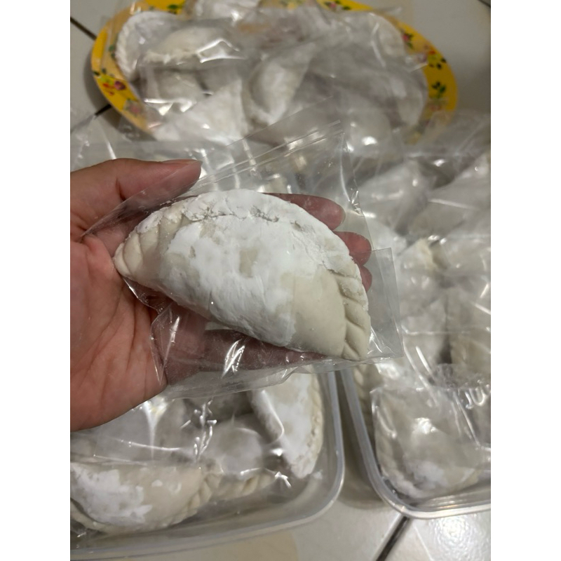 

Cireng mercon isi ayam suir dan Bakso