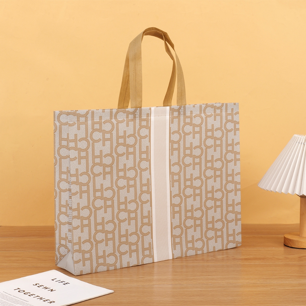 

28 x 10 x 20 cm Tas Jinjing / Tas Belanja / Tas Spunbond / Tas Souvenir / Tas Jinjing Wanita / Tas Lipat / Tas Kado / Kantong Belanja / Tas Belanja Ramah Lingkungan / Tas Belanja Cantik / Tas / Tas Goodie Bag / Goodiebag / Tas Belanja Murah / Tas Murah