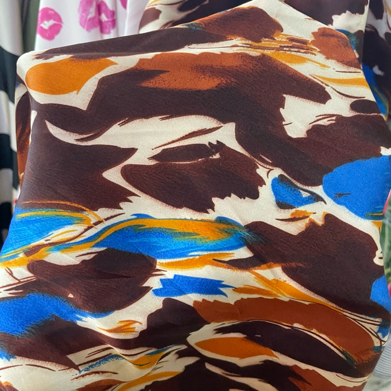 kain silk sutra motif abstrak premium - kain satin sutra premium - kain silk original - kain silk lu