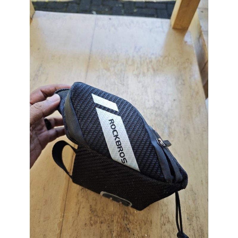 tas sepeda rockbros dengan tempat botol minum