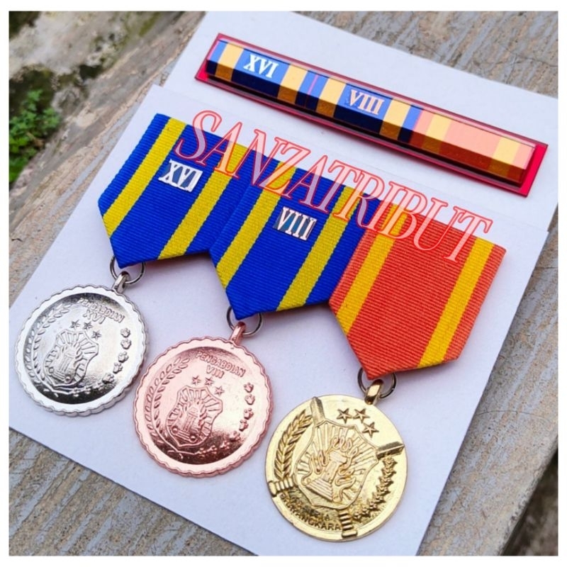 Satya Lencana PDH Polri Pengabdian 8 16 Tahun Ksatria Bhayangkara Set Promo Terbaru