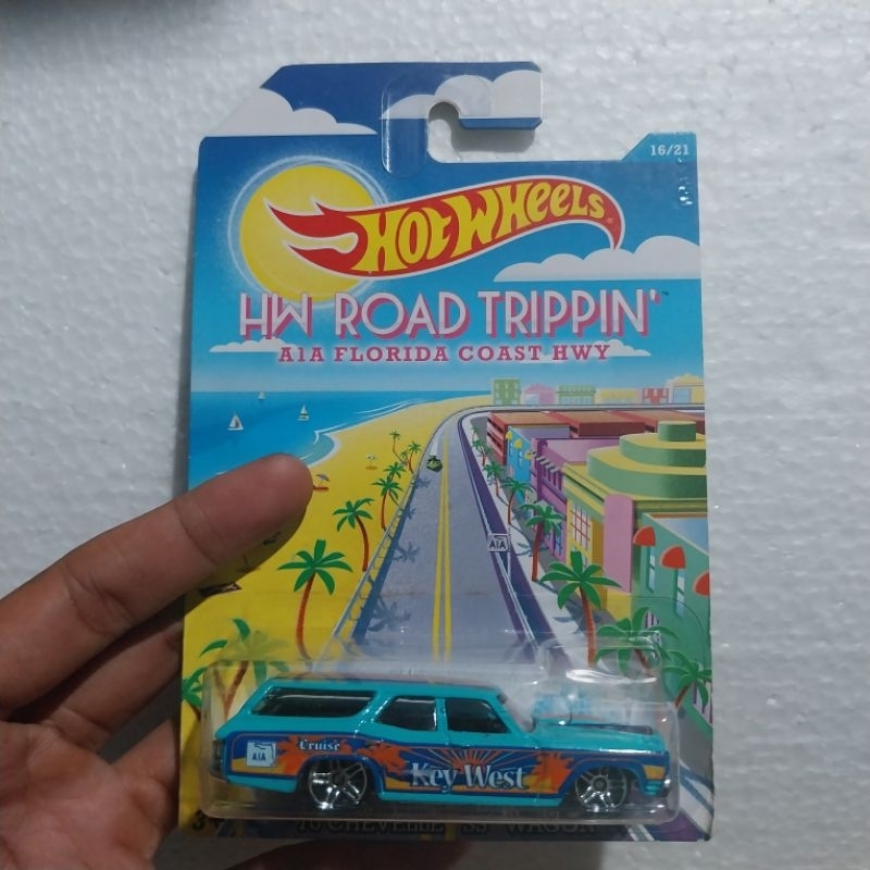 Hot Wheels '70 Chevelle SS Wagon dari seri HW Road Trippin'