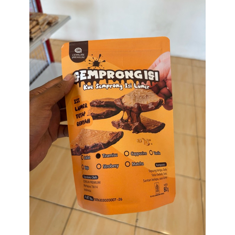 

Semprong Lumer Isi Tiramisu 80g